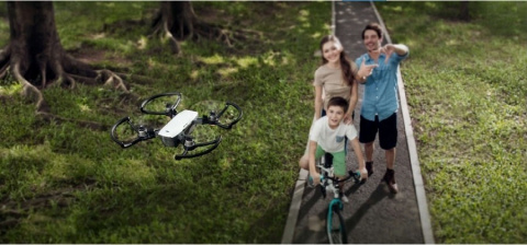 Dron DJI Spark Fly More Combo Biały (Alpine White)