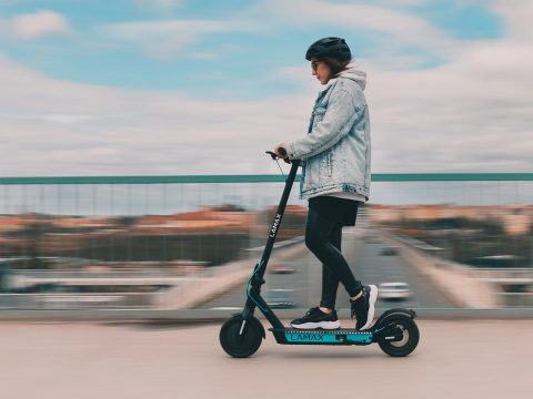 Hulajnoga elekryczna Lamax S11600