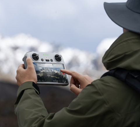 Dron DJI Mavic 3 Classic (RC)