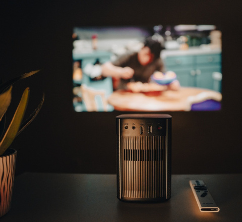 Przenośny projektor Full HD 900 LM XGIMI Halo+