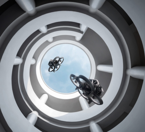 Dron DJI Avata Fly Smart Combo