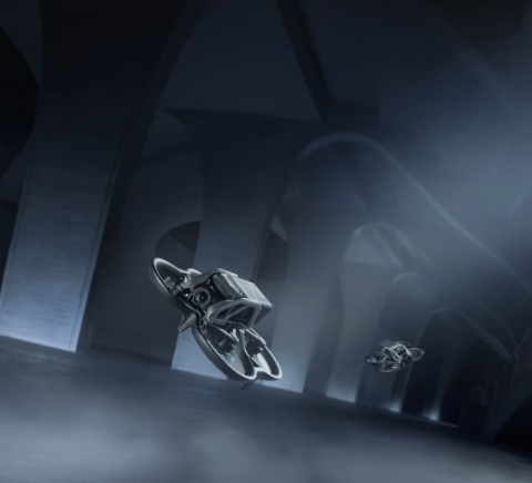 Dron DJI Avata Fly Smart Combo