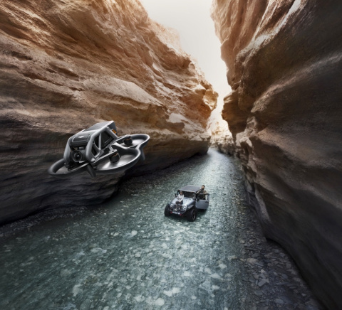 Dron DJI Avata Fly Smart Combo