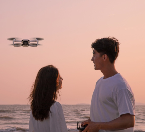 Dron DJI Mini SE Fly More Combo