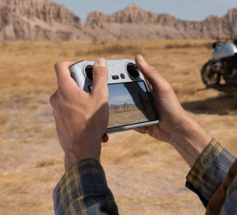 Dron DJI Mavic 3 Pro z kontrolerem RC