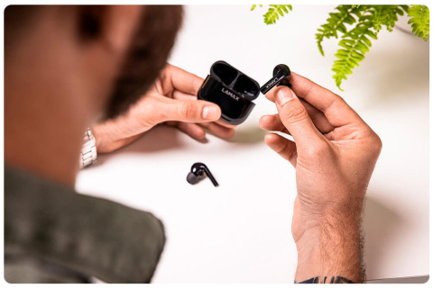 Dokanałowe słuchawki bezprzewodowe Lamax Clips1 Black