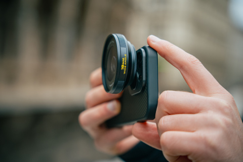 Obiektyw szerokokątny do smartfona FREEWELL 18mm Wide Angle Lens mocowanie 17mm Obiektyw szerokokątny do smartfona FREEWELL 18mm Wide Angle Lens mocowanie 17mm