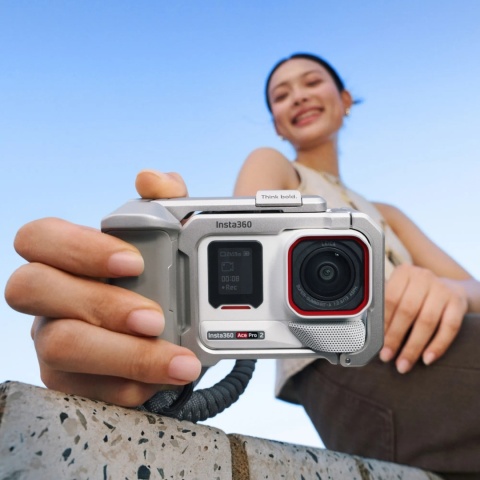 Insta360 Ace Pro 2 Arctic White Xplorer Bundle - Biała kamera sportowa 8K z akcesoriami