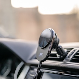 Uchwyt samochodowy z ładowarką indukcyjną MagSafe S18 15W - Newell