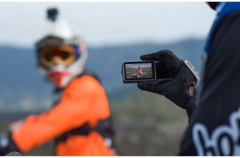 Kamera sportowa DJI Osmo Action + Charging Kit