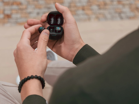 Słuchawki bezprzewodowe dokanałowe LAMAX Dots2 Touch - czarne