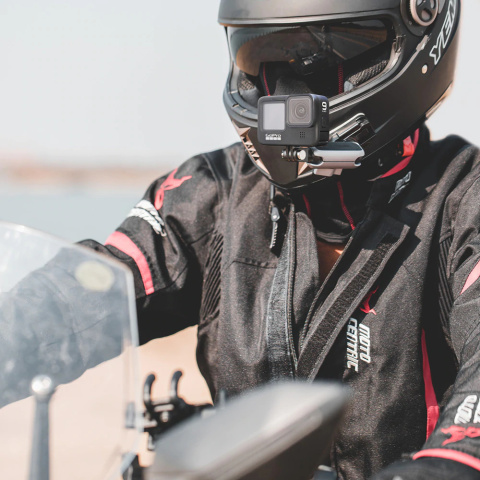 Samoprzylepny uchwyt kulowy na kask do kamer sportowych