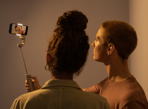 Klamra mocująca z oświetleniem do DJI OM 4 / 5 / 6