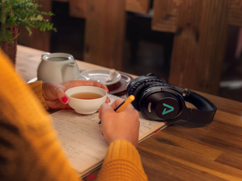 Słuchawki bezprzewodowe wokółuszne LAMAX Muse2