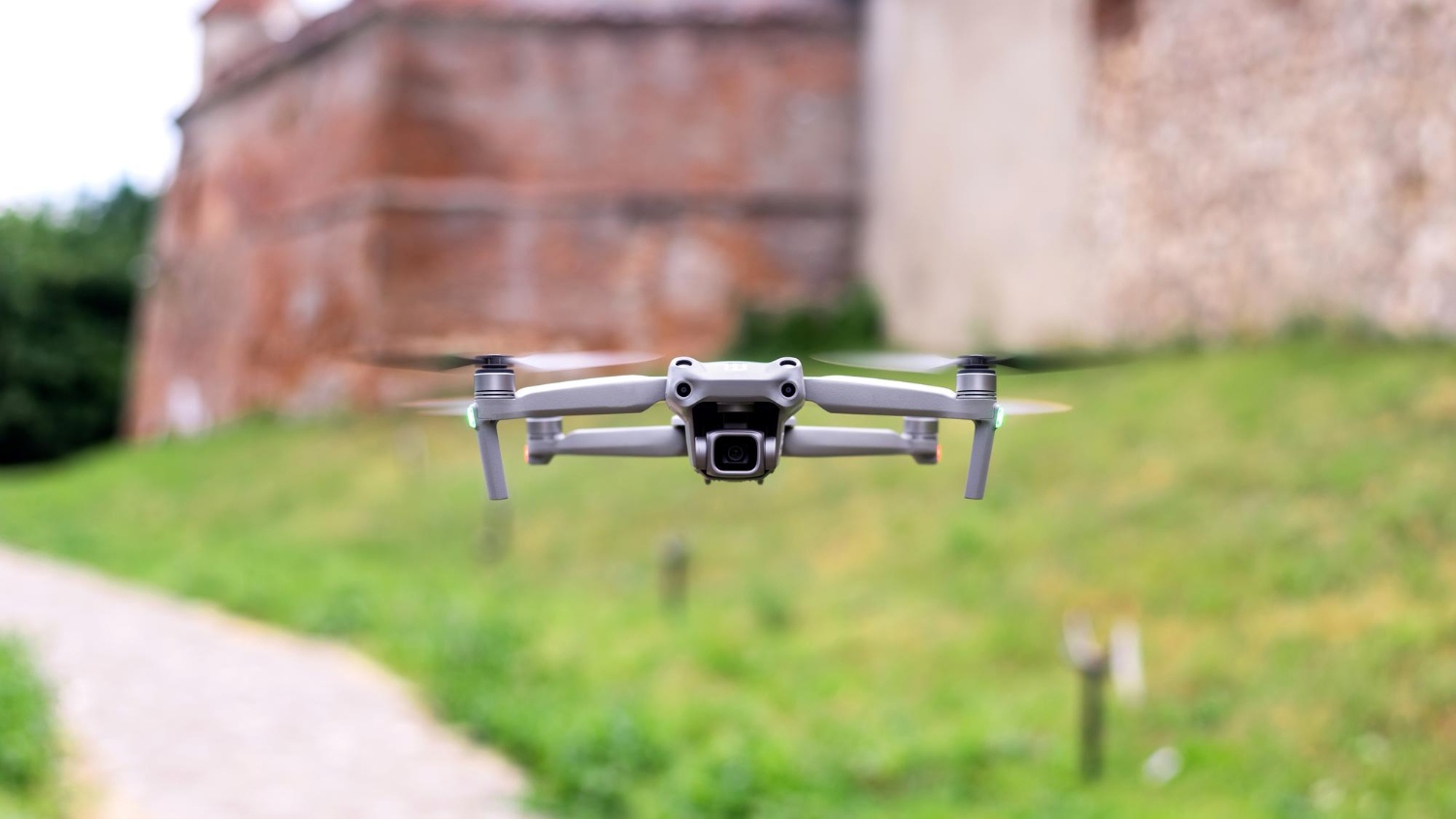 Czym się różnią drony DJI Air 3S i DJI Air 3?