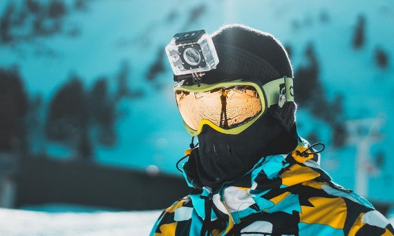 Czy warto kupić kamerę sportową na narty?