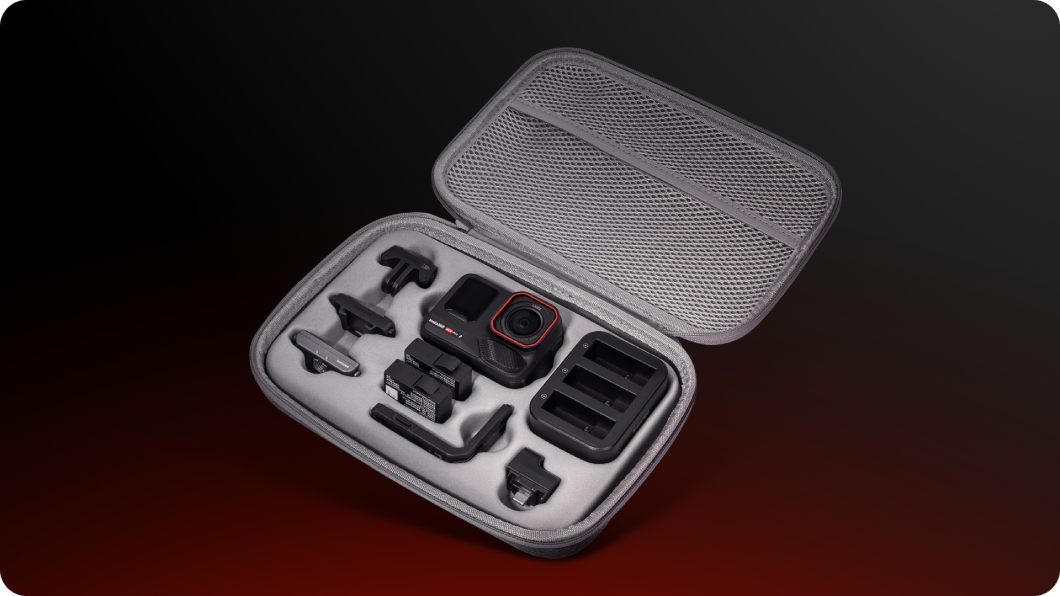 Insta360 Ace Pro 2 Carry Case z kamerą oraz akcesoriami